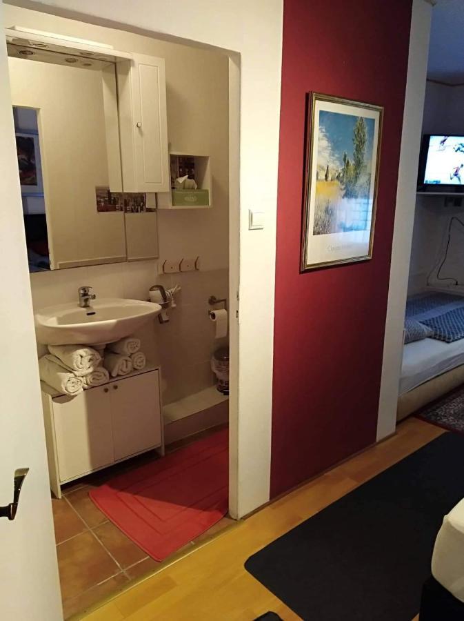 Hotel Garni "Adria" Windhagen Eksteriør billede