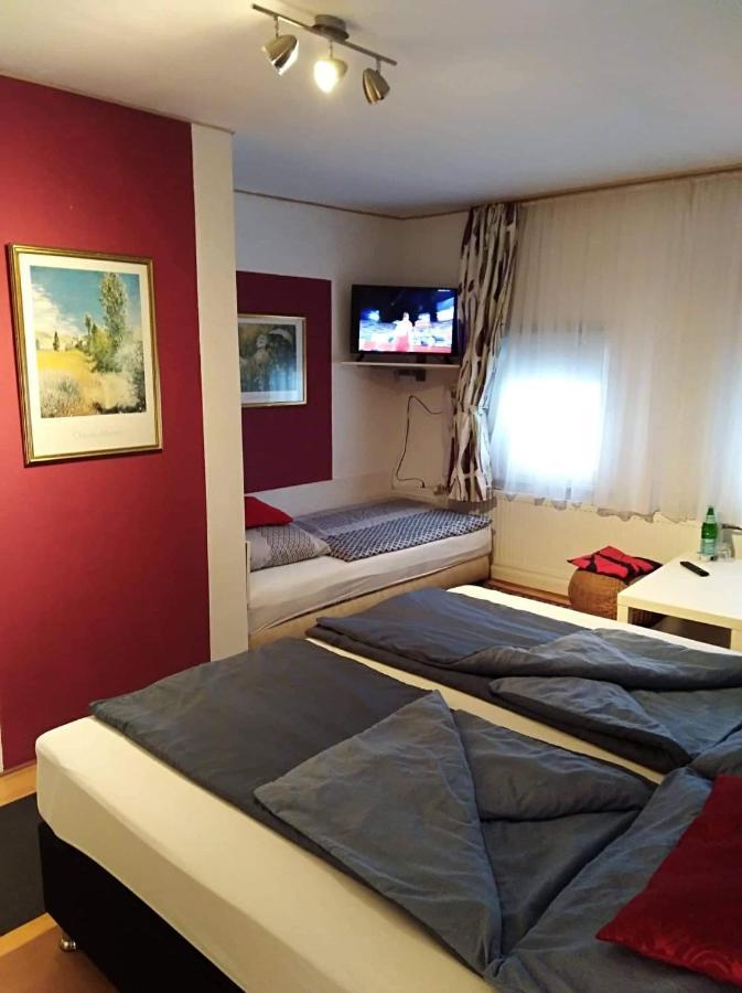 Hotel Garni "Adria" Windhagen Eksteriør billede