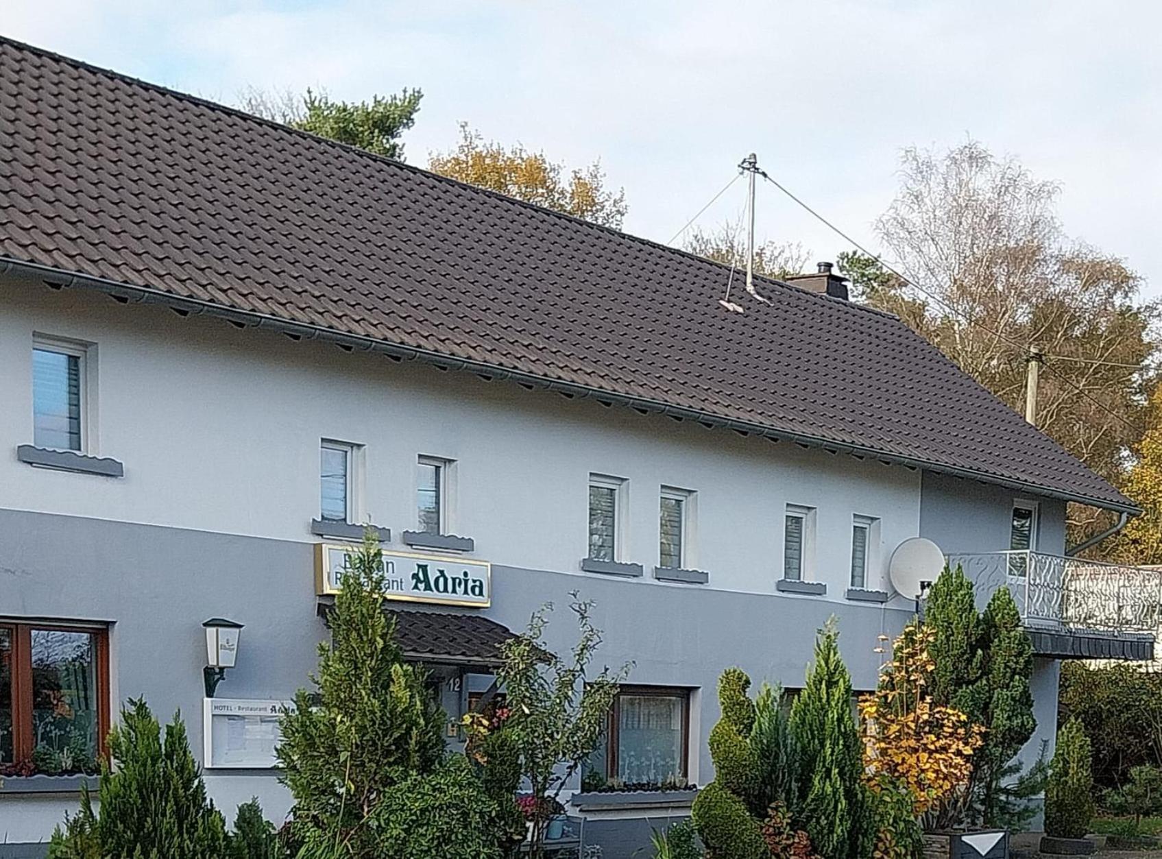 Hotel Garni "Adria" Windhagen Eksteriør billede