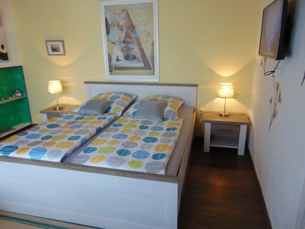 Hotel Garni "Adria" Windhagen Eksteriør billede