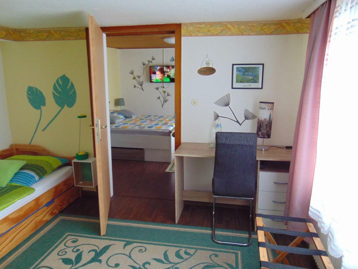 Hotel Garni "Adria" Windhagen Eksteriør billede