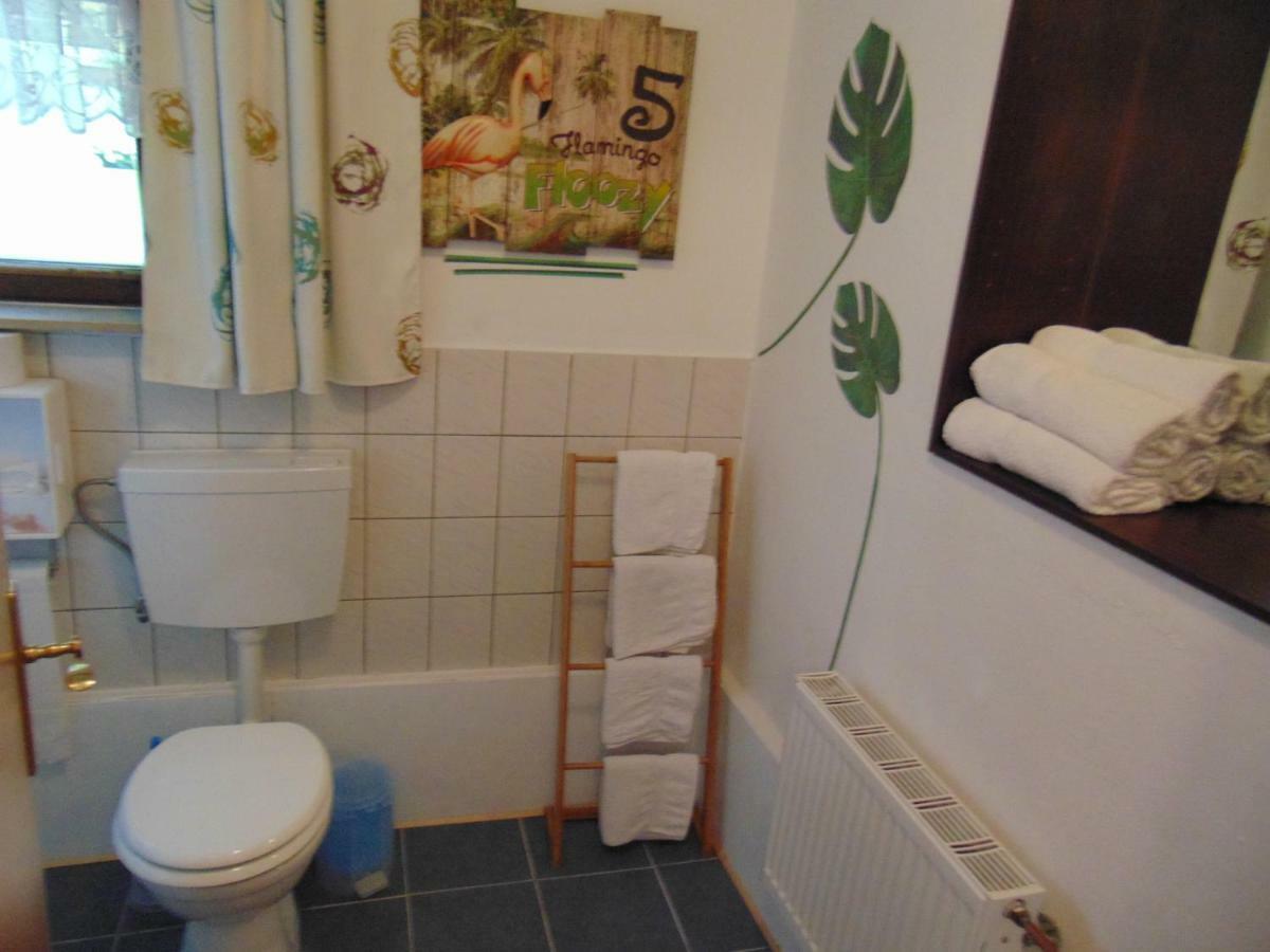 Hotel Garni "Adria" Windhagen Eksteriør billede
