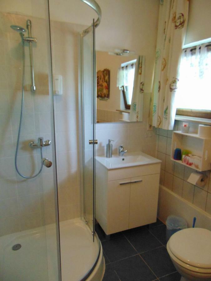 Hotel Garni "Adria" Windhagen Eksteriør billede